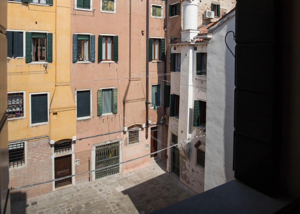 Corte Del Tintor Apartments Венеция Экстерьер фото