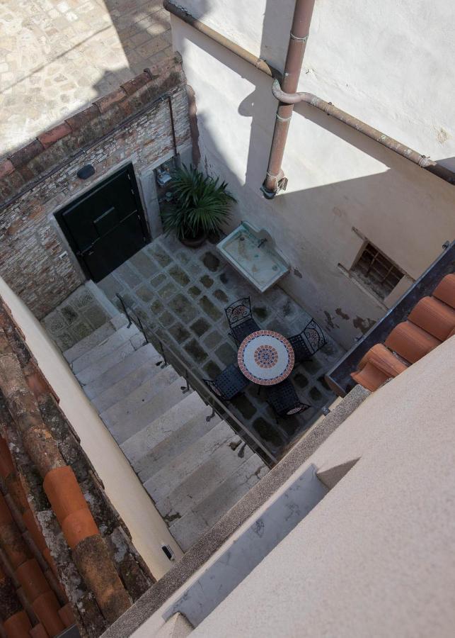 Corte Del Tintor Apartments Венеция Экстерьер фото